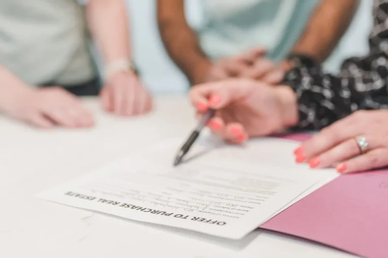 Modèle d&rsquo;offre d&rsquo;achat immobilier : contenu, clauses et exemple